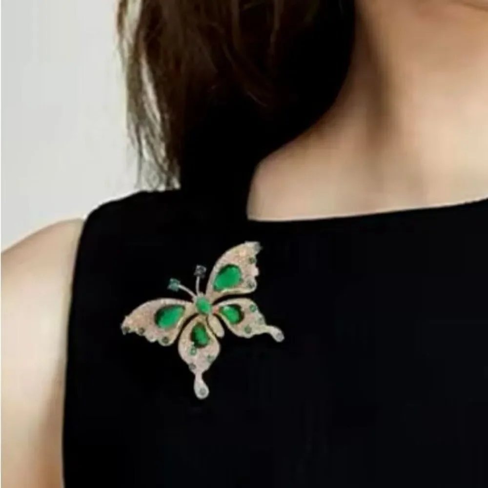 Elegant Emerald Crystal Butterfly Brooch Classic Fashion Womens Gold Pin New